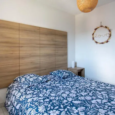 Apartment Cap Camargue -f123- Appt Lumineux 7 Pers Le Grau-du-Roi